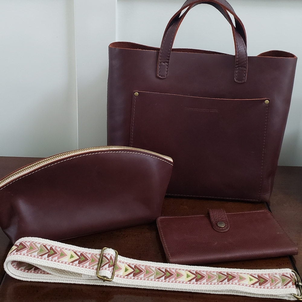 Portland Leather Crossbody Bundle